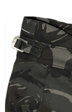 Cargar imagen en el visor de la galería, protective motorcycle pants for women SportBike chic
