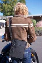 Cargar imagen en el visor de la galería, Purse - motorcycle gear
